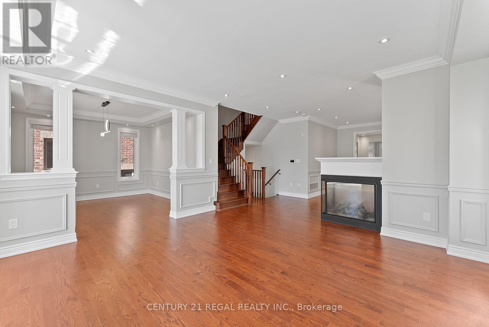 145 Roy Harper Avenue, Aurora, Ontario  L4G 7C4 - Photo 24 - N12441147