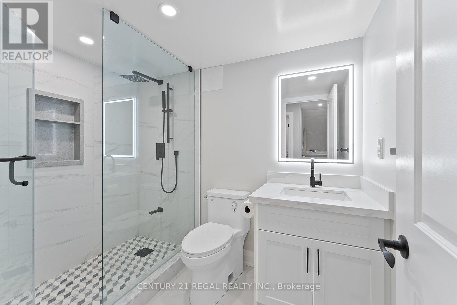 145 Roy Harper Avenue, Aurora, Ontario  L4G 7C4 - Photo 48 - N12441147