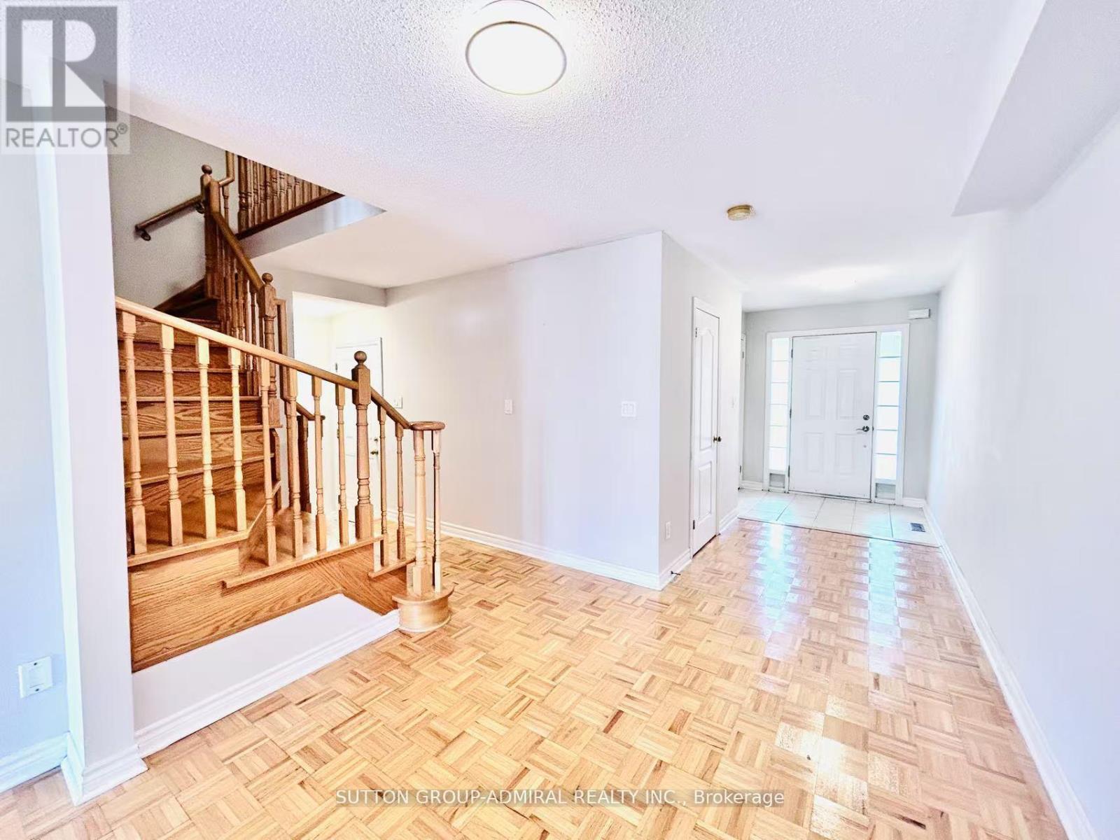 57 Matteo David Drive, Richmond Hill, Ontario  L4S 2T1 - Photo 3 - N12441161