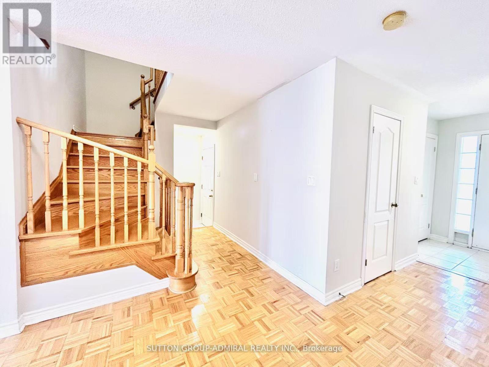 57 Matteo David Drive, Richmond Hill, Ontario  L4S 2T1 - Photo 4 - N12441161
