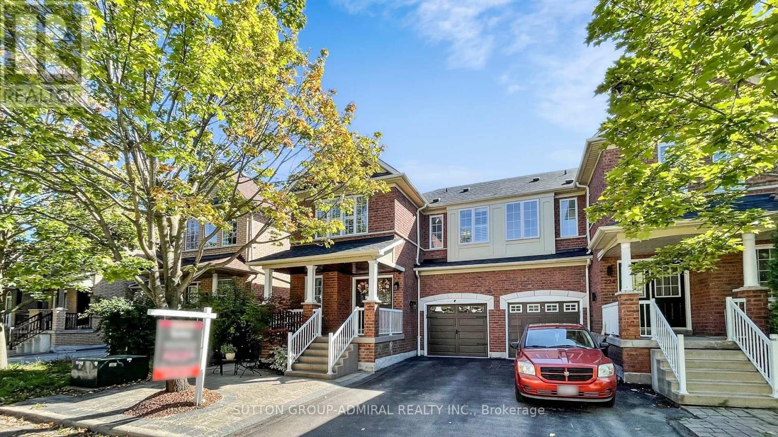 222 Hollywood Hill Circle, Vaughan, Ontario  L4H 2P7 - Photo 2 - N12441169