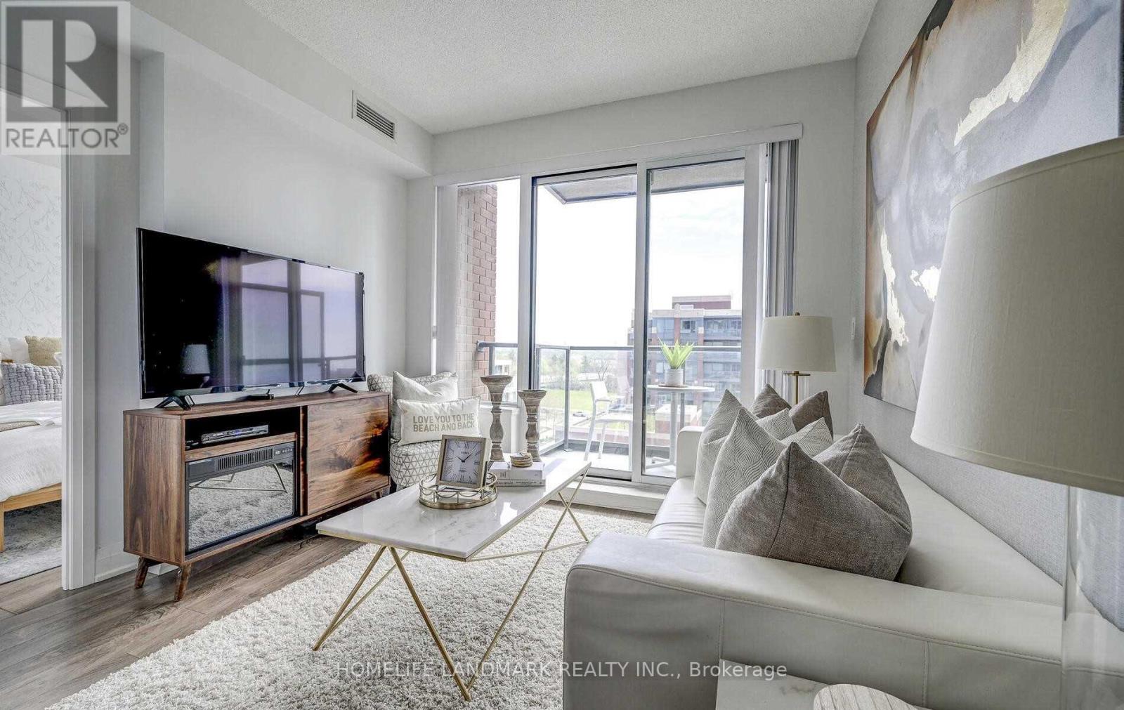 726 - 28 Uptown Drive, Markham, Ontario  L3R 5M8 - Photo 8 - N12441183