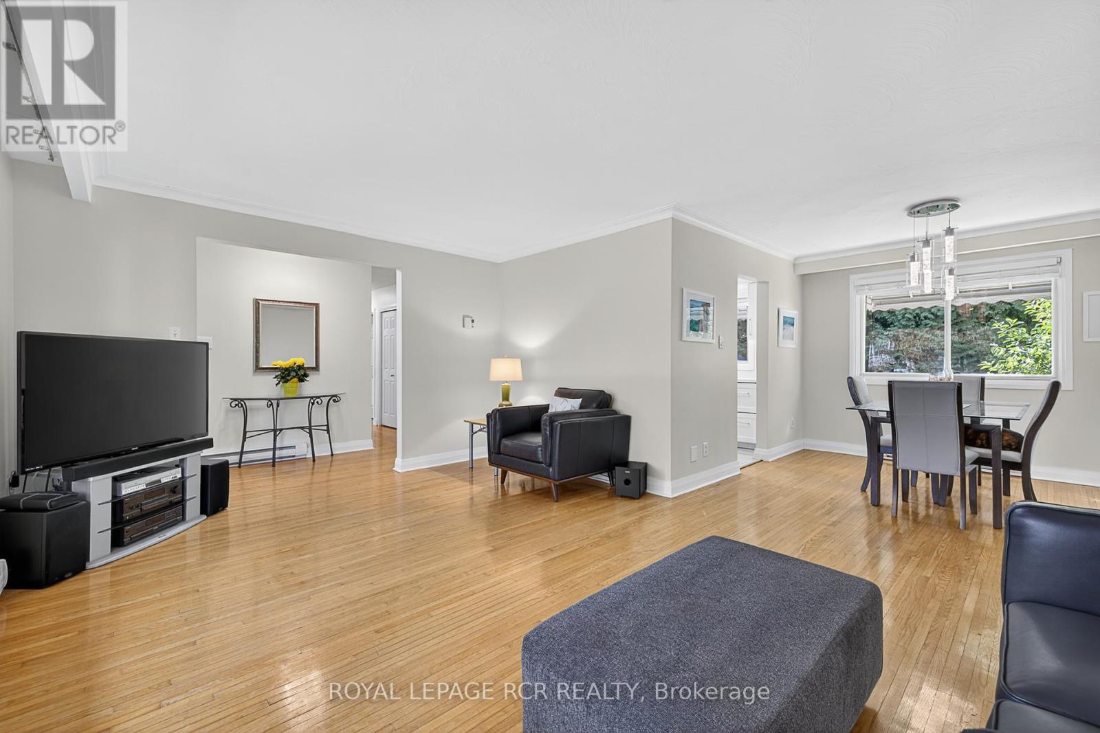 20 Jasmine Crescent, Whitchurch-Stouffville (Ballantrae), Ontario  L4A 3H4 - Photo 12 - N12441216