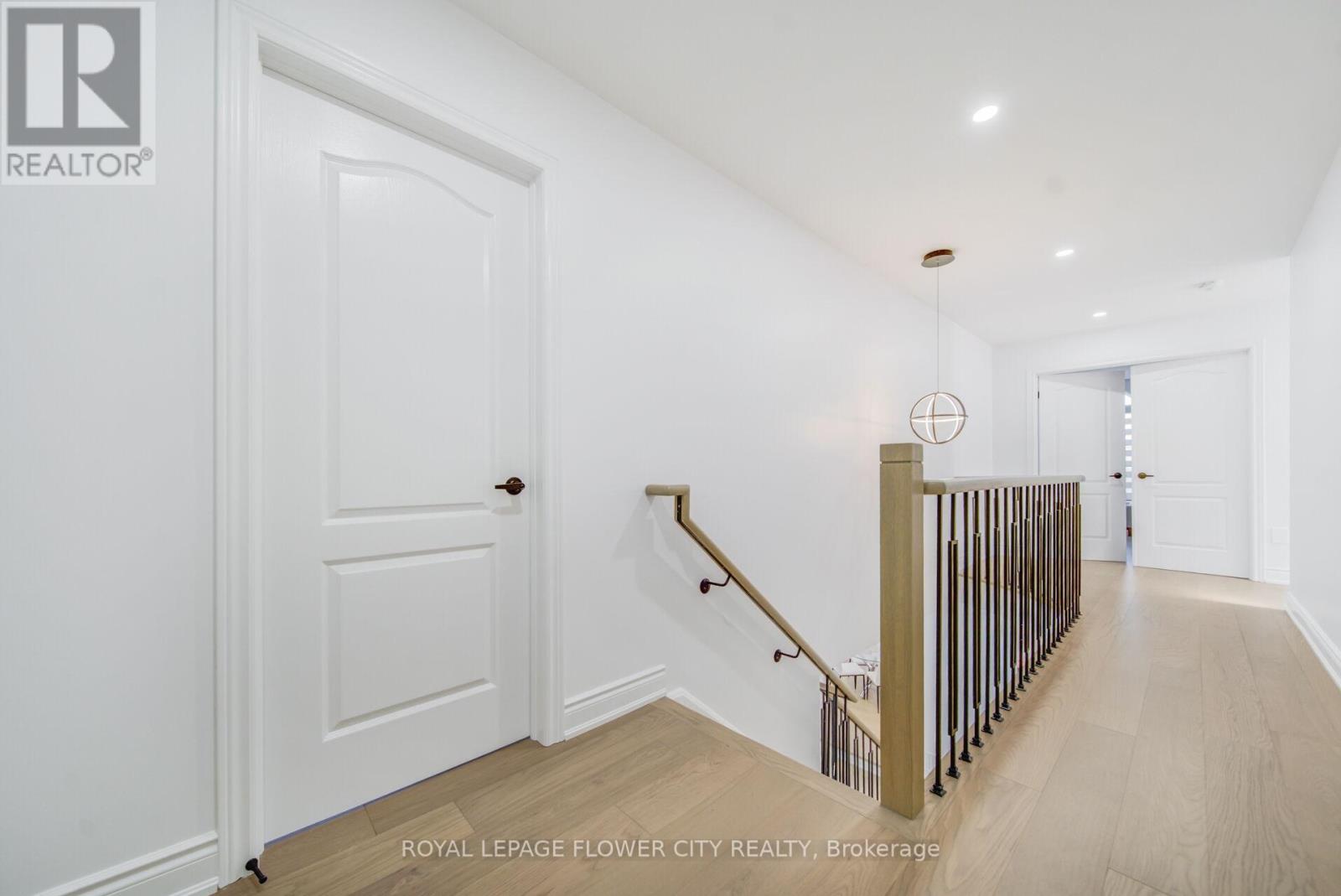 57 St Nicholas Crescent, Vaughan, Ontario  L4H 3E5 - Photo 23 - N12435674