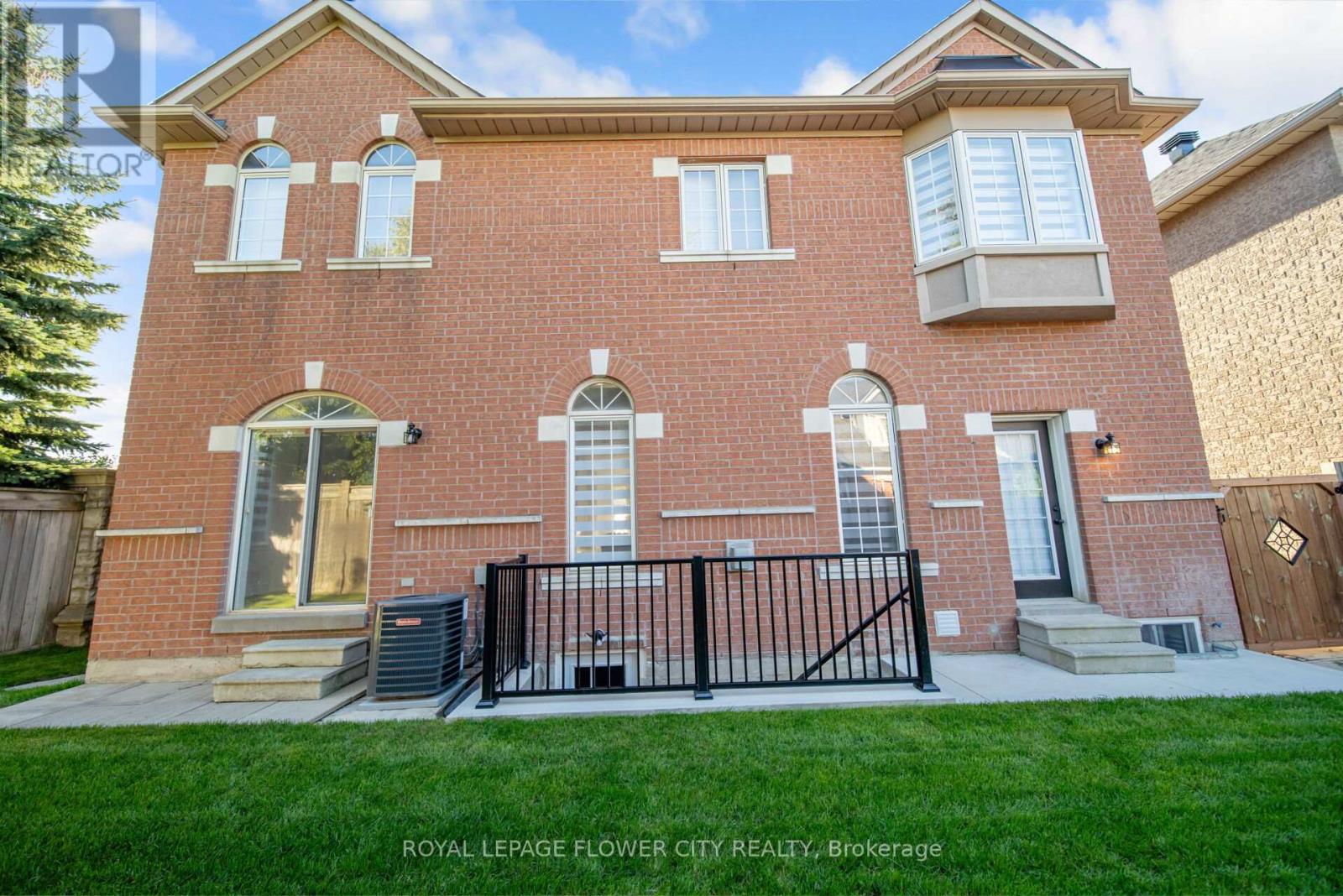 57 St Nicholas Crescent, Vaughan, Ontario  L4H 3E5 - Photo 43 - N12435674