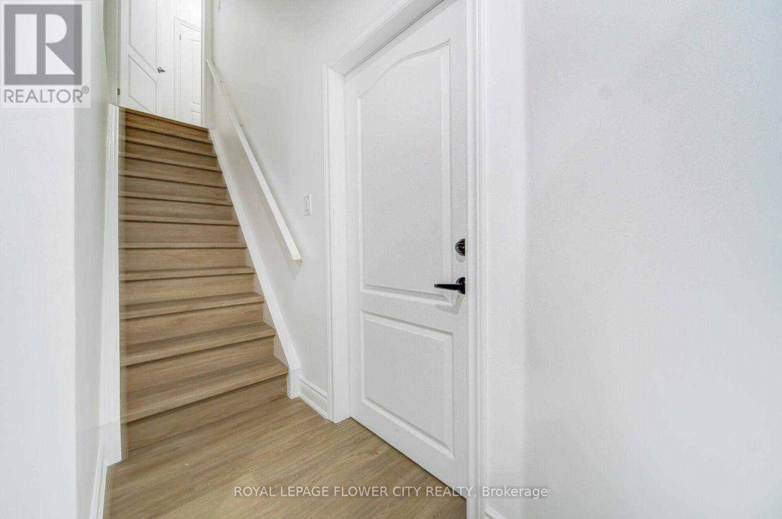 57 St Nicholas Crescent, Vaughan, Ontario  L4H 3E5 - Photo 38 - N12435674