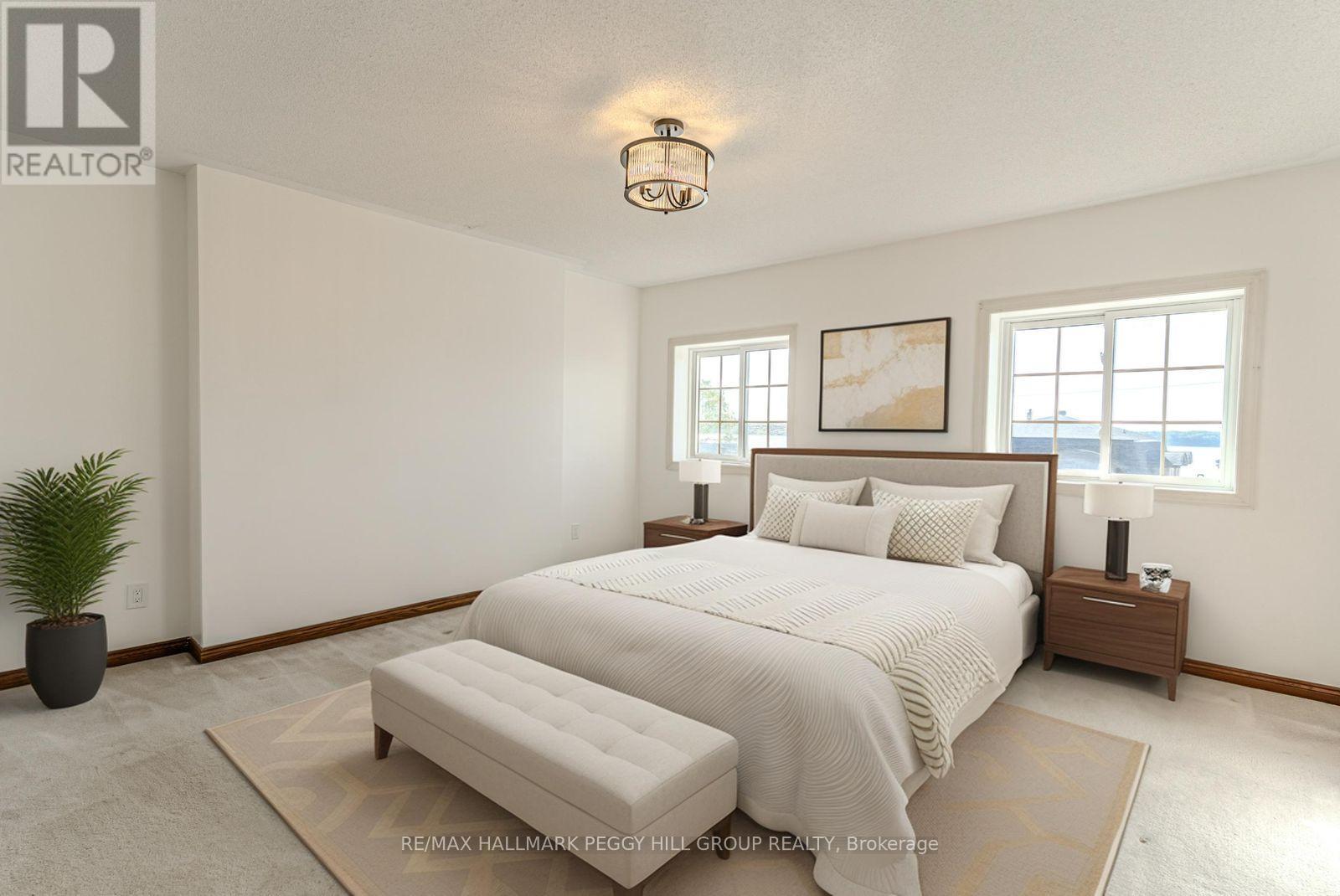 36 Kempenfelt Drive, Barrie, Ontario  L4M 1B9 - Photo 11 - S12441223