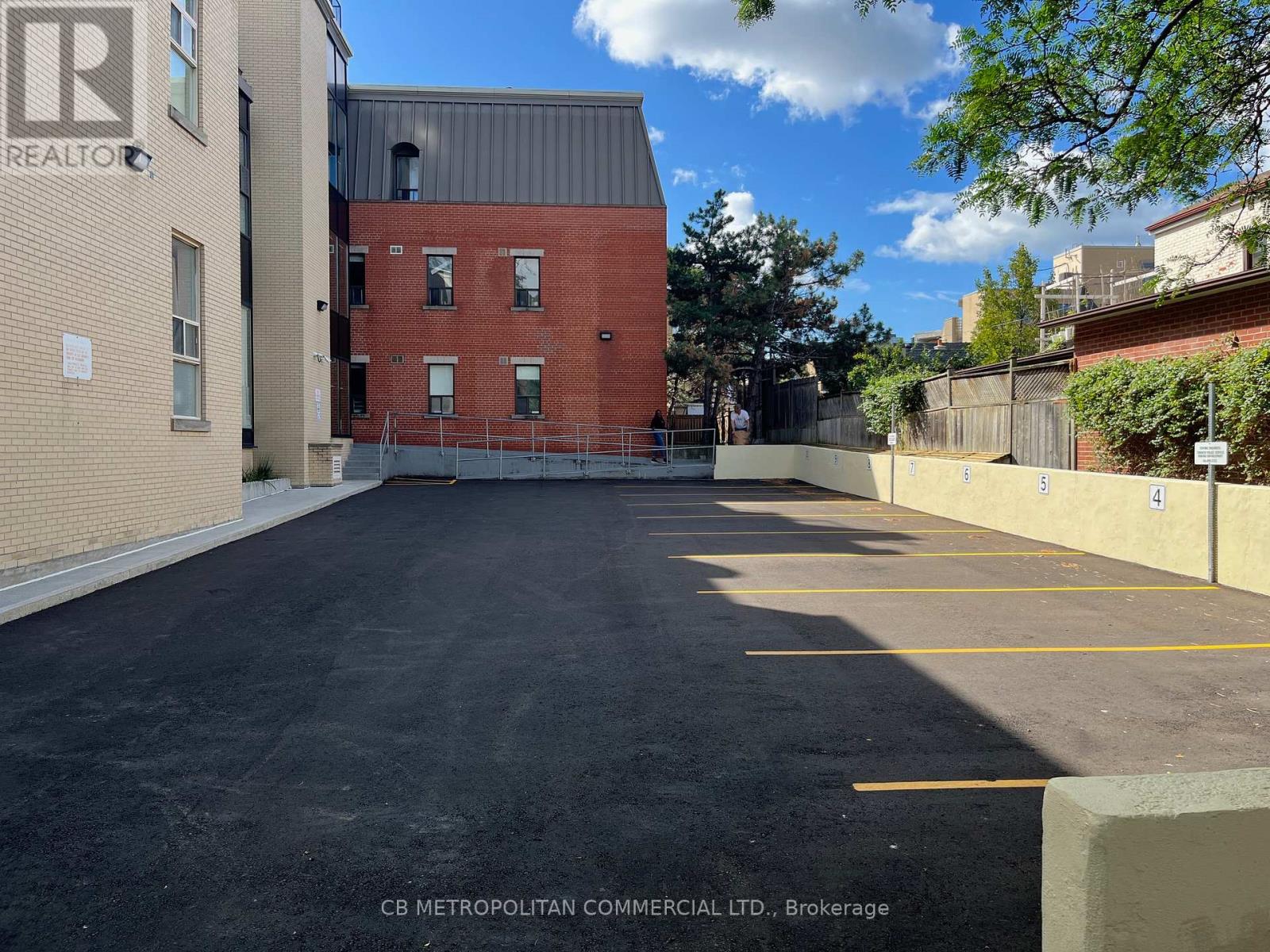 1 - 150 Beverley Street, Toronto, Ontario  M5T 1Y5 - Photo 9 - C12434370