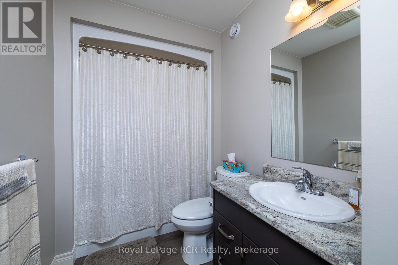 474825 Townsend Lake Road, West Grey, Ontario  N0C 1H0 - Photo 22 - X12441291