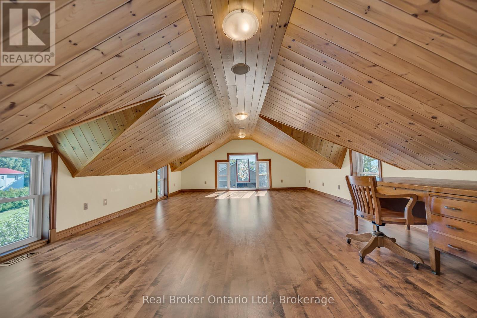 690 Wallace Avenue S, North Perth, Ontario  N4W 1Y4 - Photo 26 - X12441302
