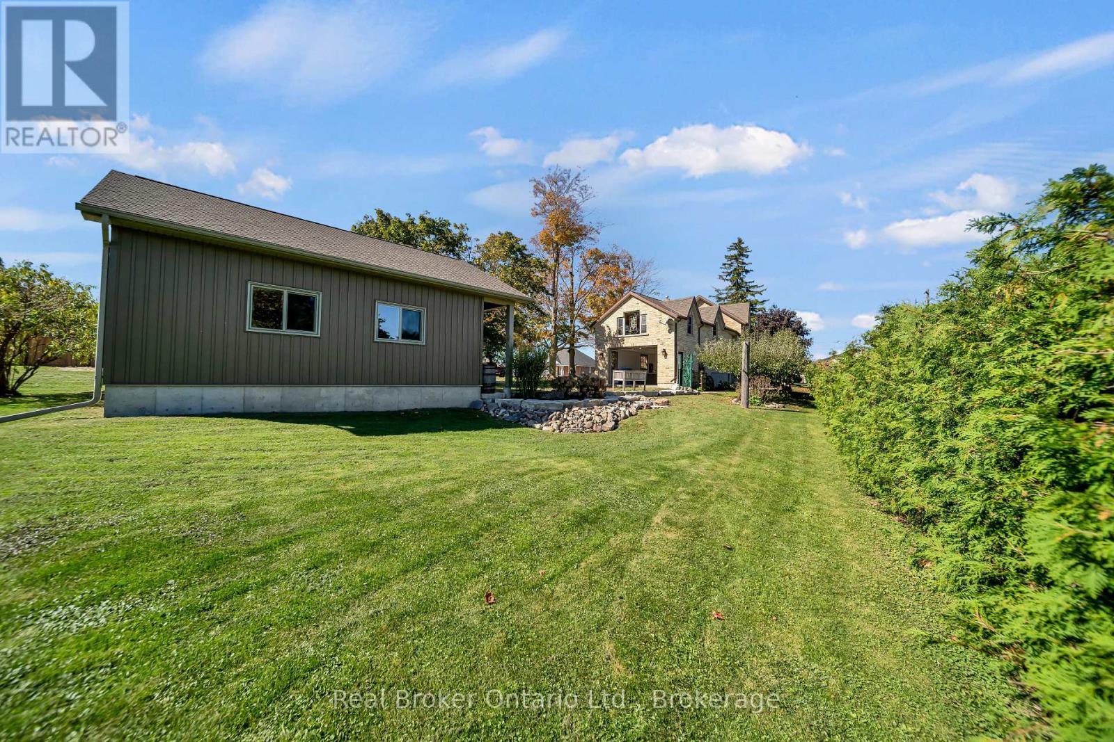 690 Wallace Avenue S, North Perth, Ontario  N4W 1Y4 - Photo 47 - X12441302
