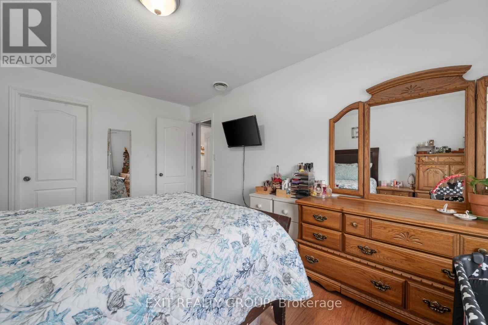 # 3b - 37 Lakebreeze Court, Prince Edward County, Ontario  K0K 3L0 - Photo 21 - X12441289