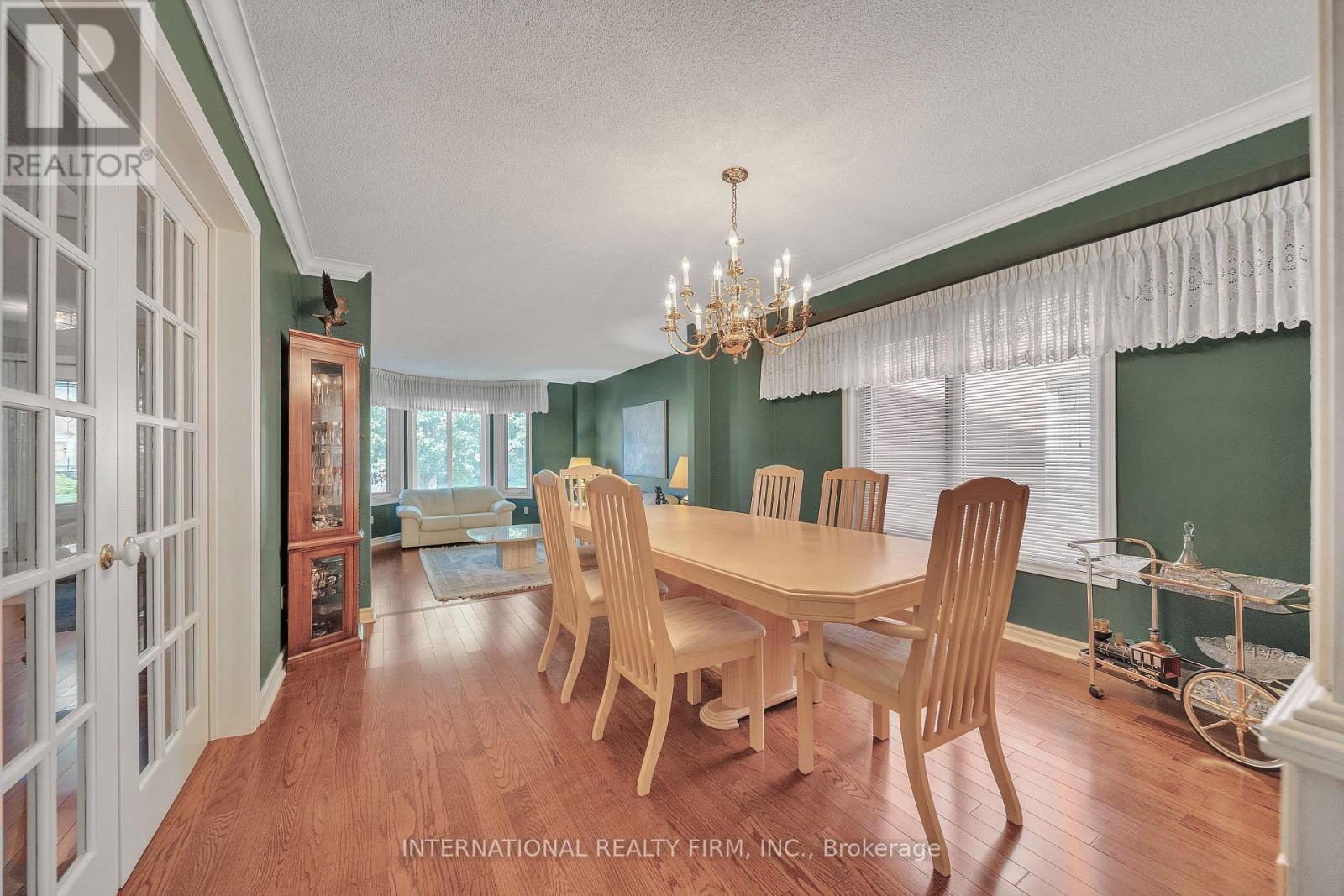 3674 St. Laurent Court, Mississauga, Ontario  L5L 4T1 - Photo 13 - W12438992