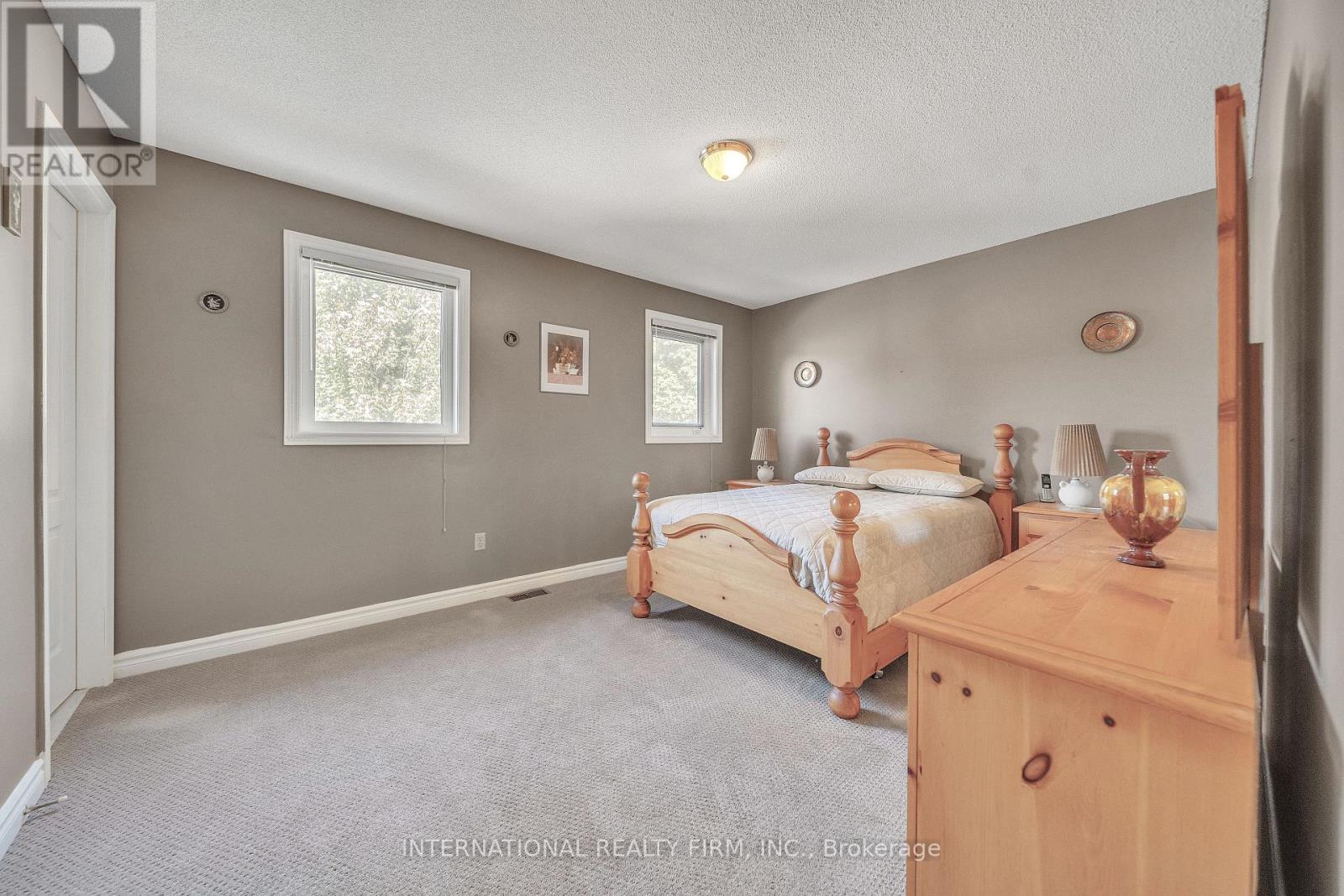 3674 St. Laurent Court, Mississauga, Ontario  L5L 4T1 - Photo 30 - W12438992