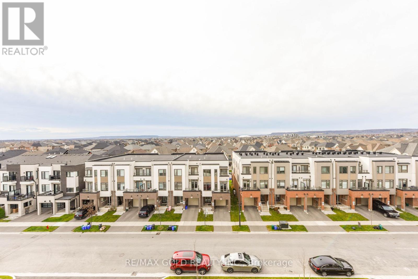 407 - 1440 Clarriage Court, Milton, Ontario  L9E 1B3 - Photo 4 - W12440770