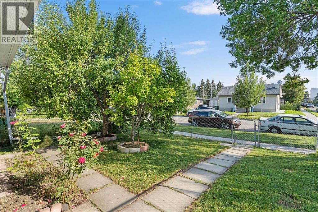 218 15 Avenue Nw, Calgary, Alberta  T2M 0G8 - Photo 2 - A2255962