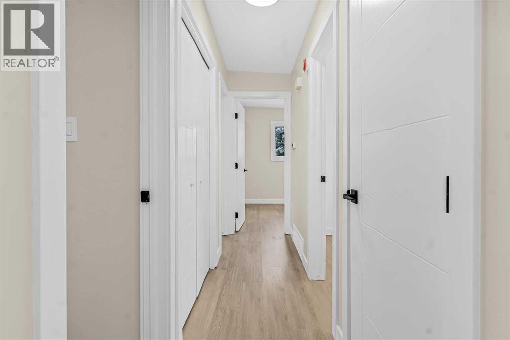 3121 Doverville Crescent Se, Calgary, Alberta  T2B 2V1 - Photo 12 - A2257103