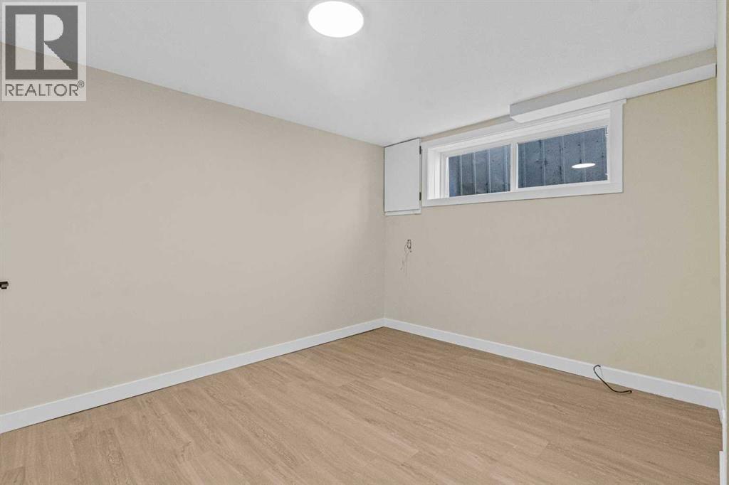 3121 Doverville Crescent Se, Calgary, Alberta  T2B 2V1 - Photo 28 - A2257103