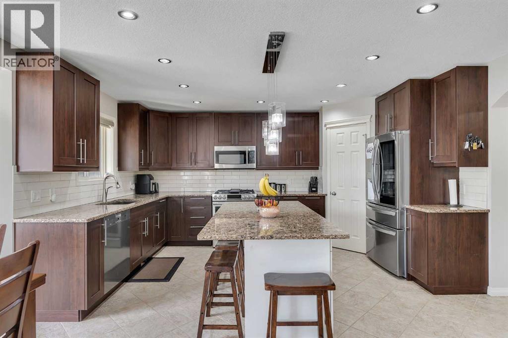 217 West Creek Drive, Chestermere, Alberta  T1X 1K7 - Photo 10 - A2259174