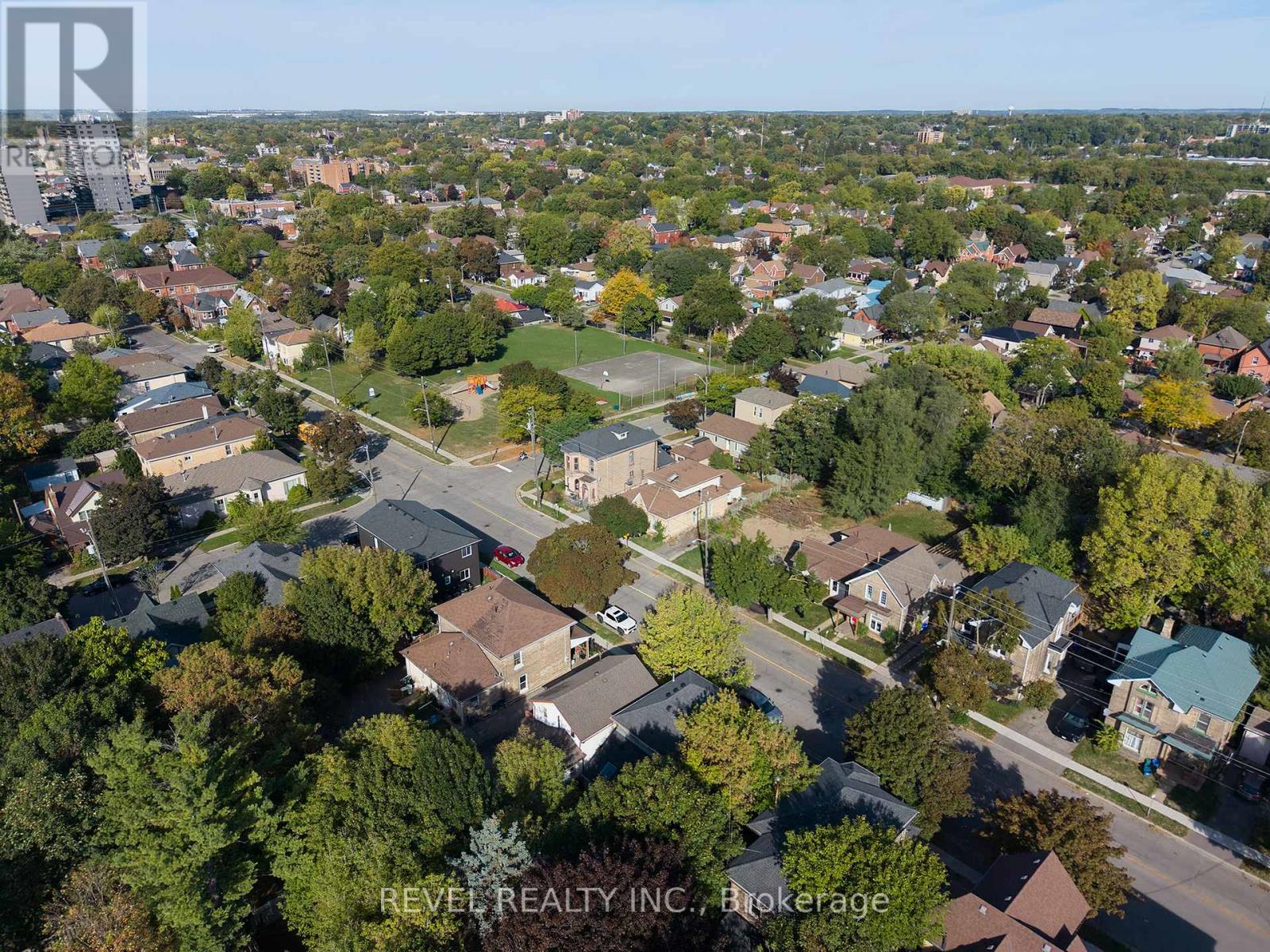 235 Darling Street, Brantford, Ontario  N3S 3X3 - Photo 30 - X12440388