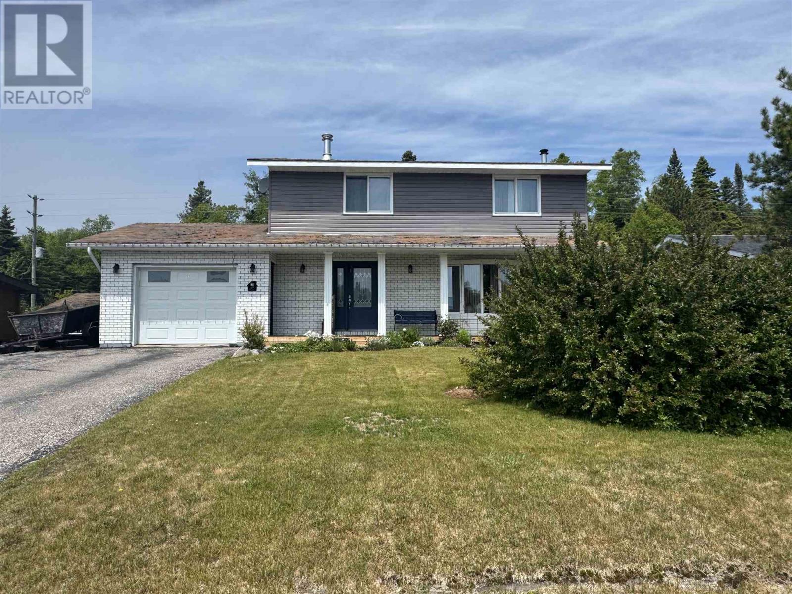 17 Lloyd Irwin Dr, Marathon, Ontario  P0T 2E0 - Photo 1 - TB251853
