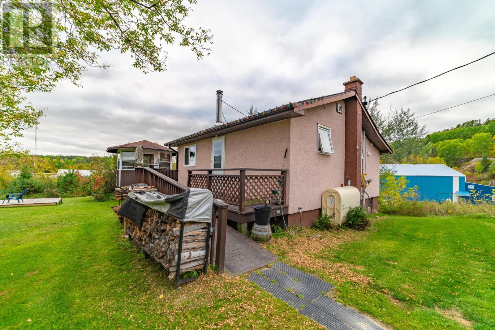 15 Third Street, Kenora, Ontario  P0X 1M0 - Photo 2 - TB253030