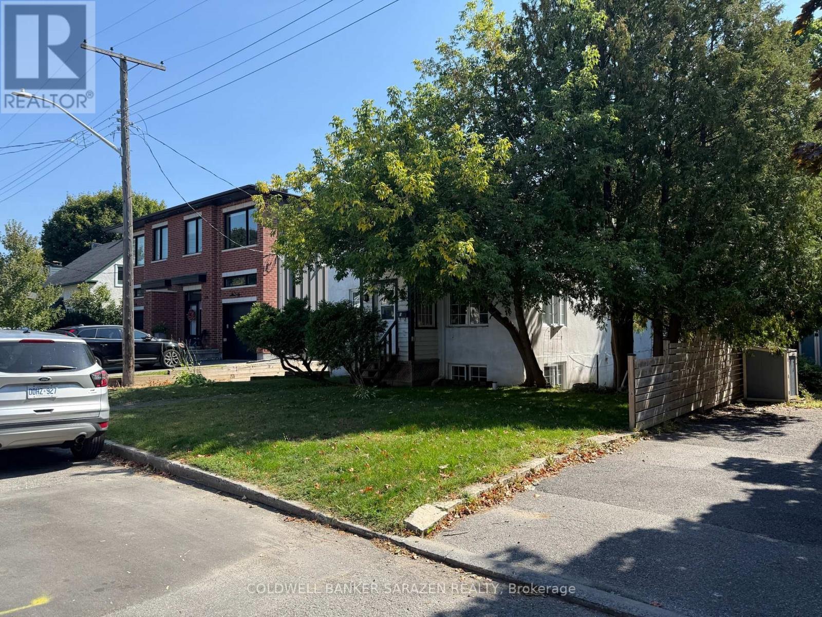 320 Westhill Avenue, Ottawa, Ontario  K1Z 7H6 - Photo 2 - X12441296