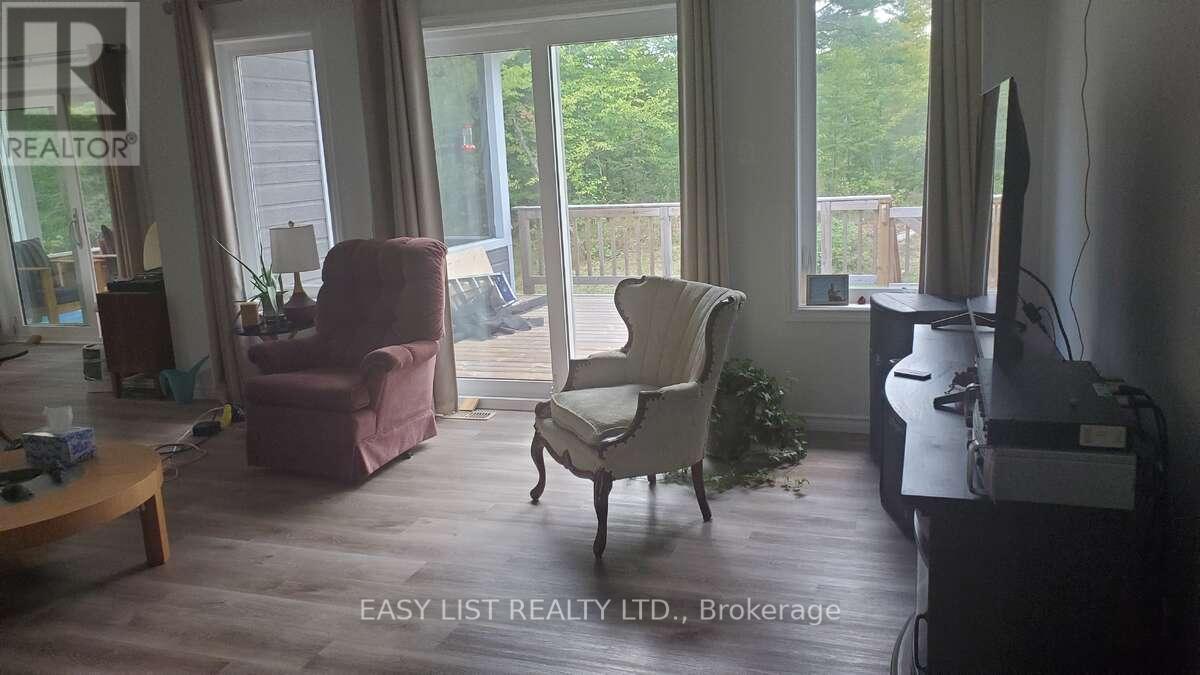 803 Barrett Chute Road, Greater Madawaska, Ontario  K0J 1H0 - Photo 7 - X12441326