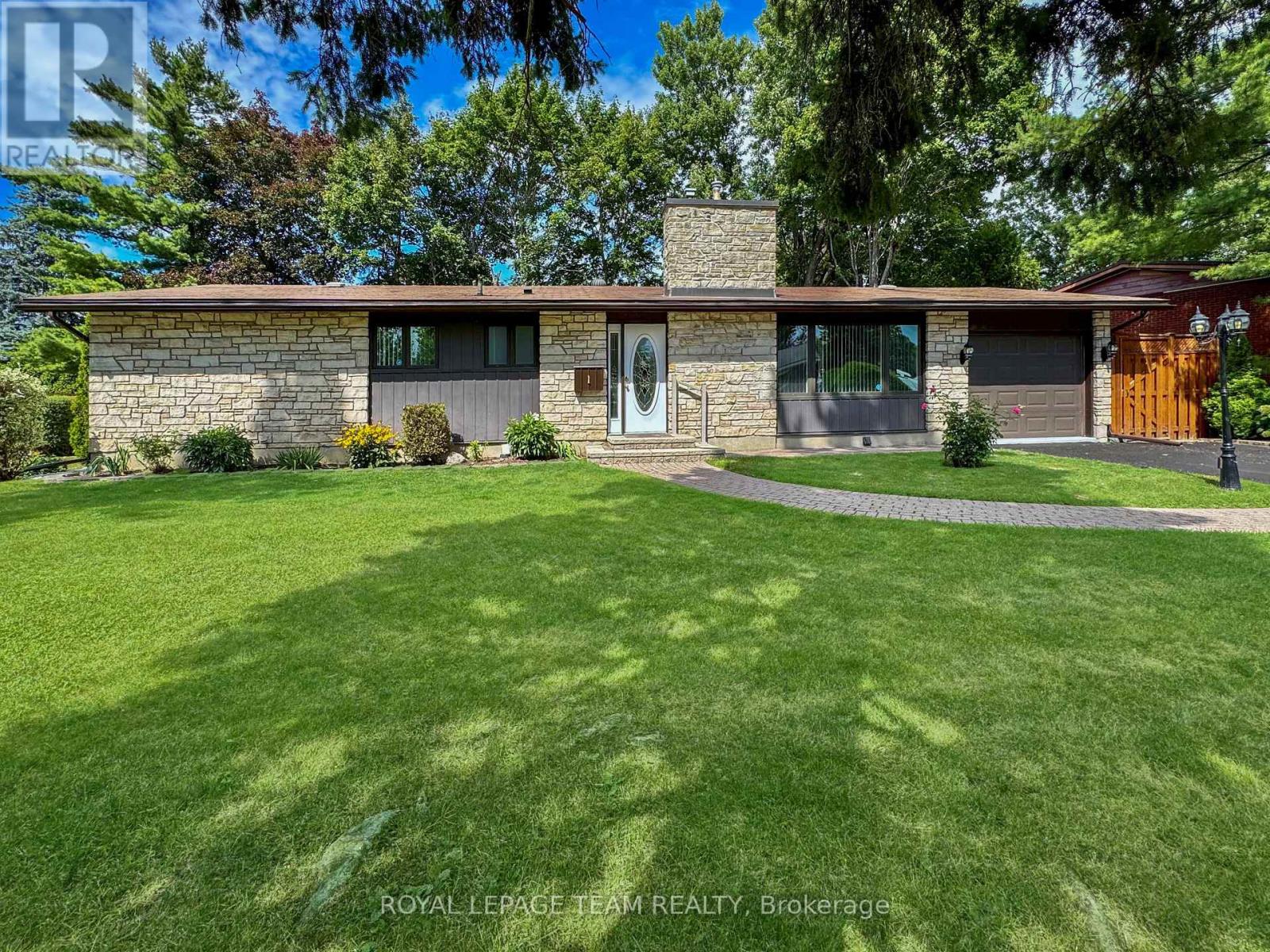 1 STILLWATER DRIVE, Ottawa, Ontario