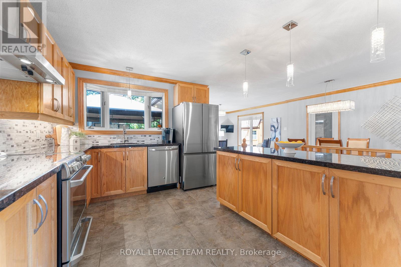 1 Stillwater Drive, Ottawa, Ontario  K2H 5J9 - Photo 17 - X12441339