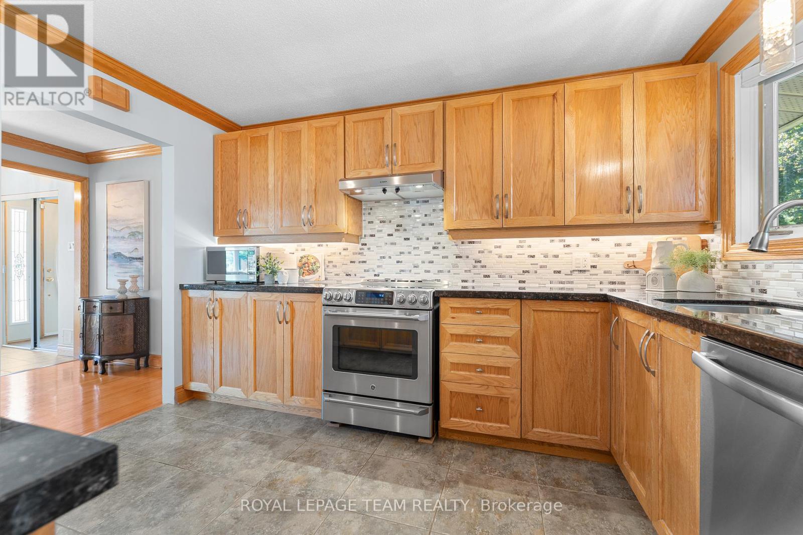 1 Stillwater Drive, Ottawa, Ontario  K2H 5J9 - Photo 19 - X12441339