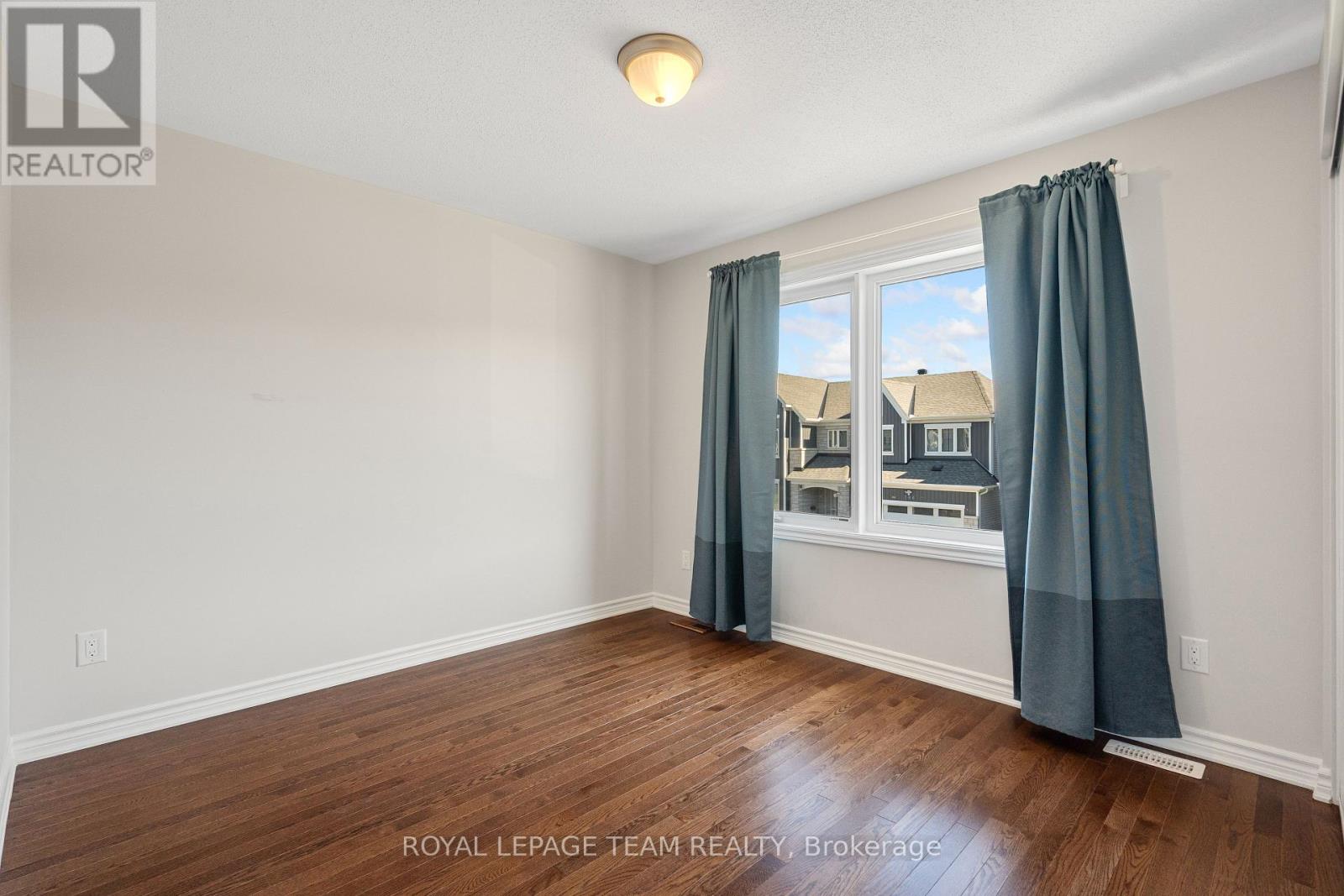 743 Vennecy Terrace, Ottawa, Ontario  K1W 0M8 - Photo 28 - X12441343
