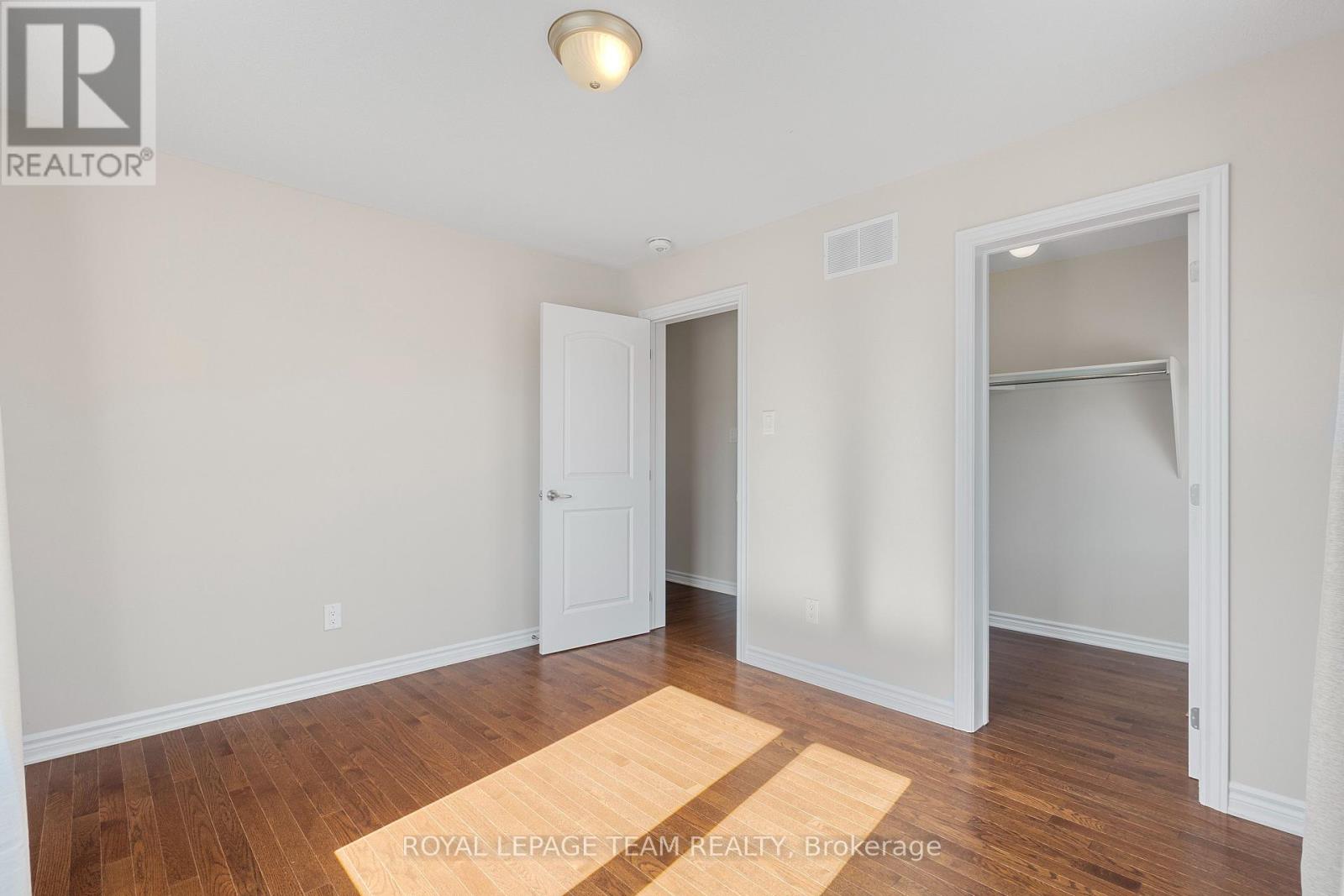 743 Vennecy Terrace, Ottawa, Ontario  K1W 0M8 - Photo 31 - X12441343