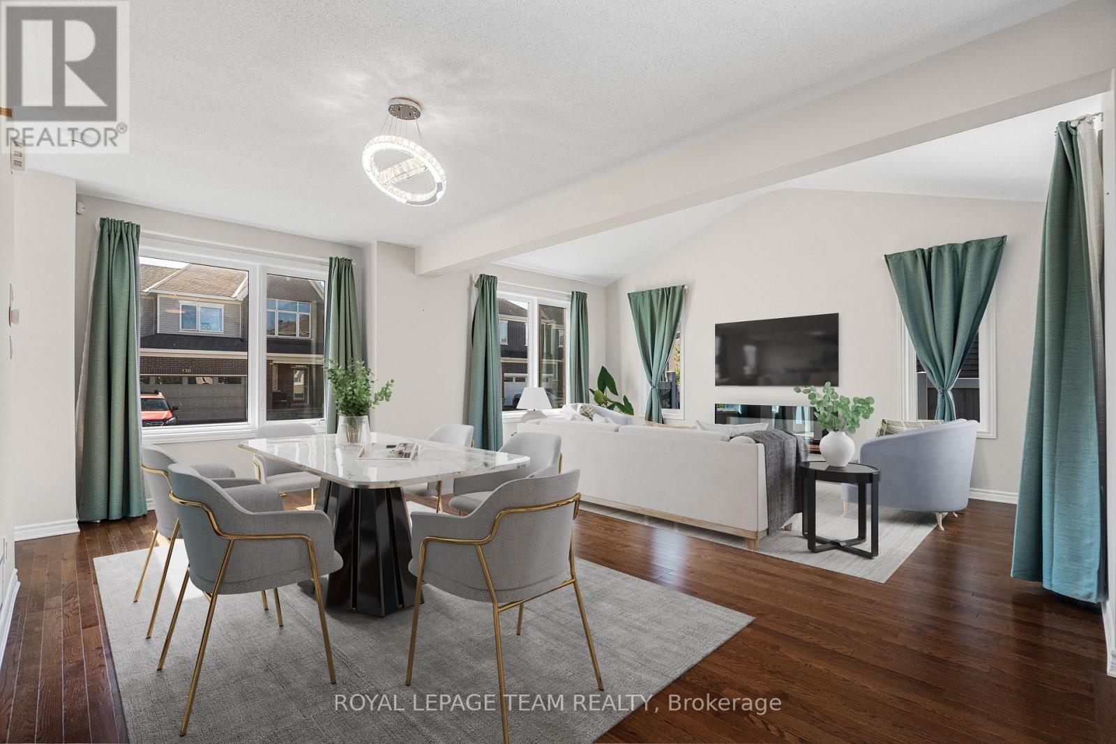 743 Vennecy Terrace, Ottawa, Ontario  K1W 0M8 - Photo 5 - X12441343