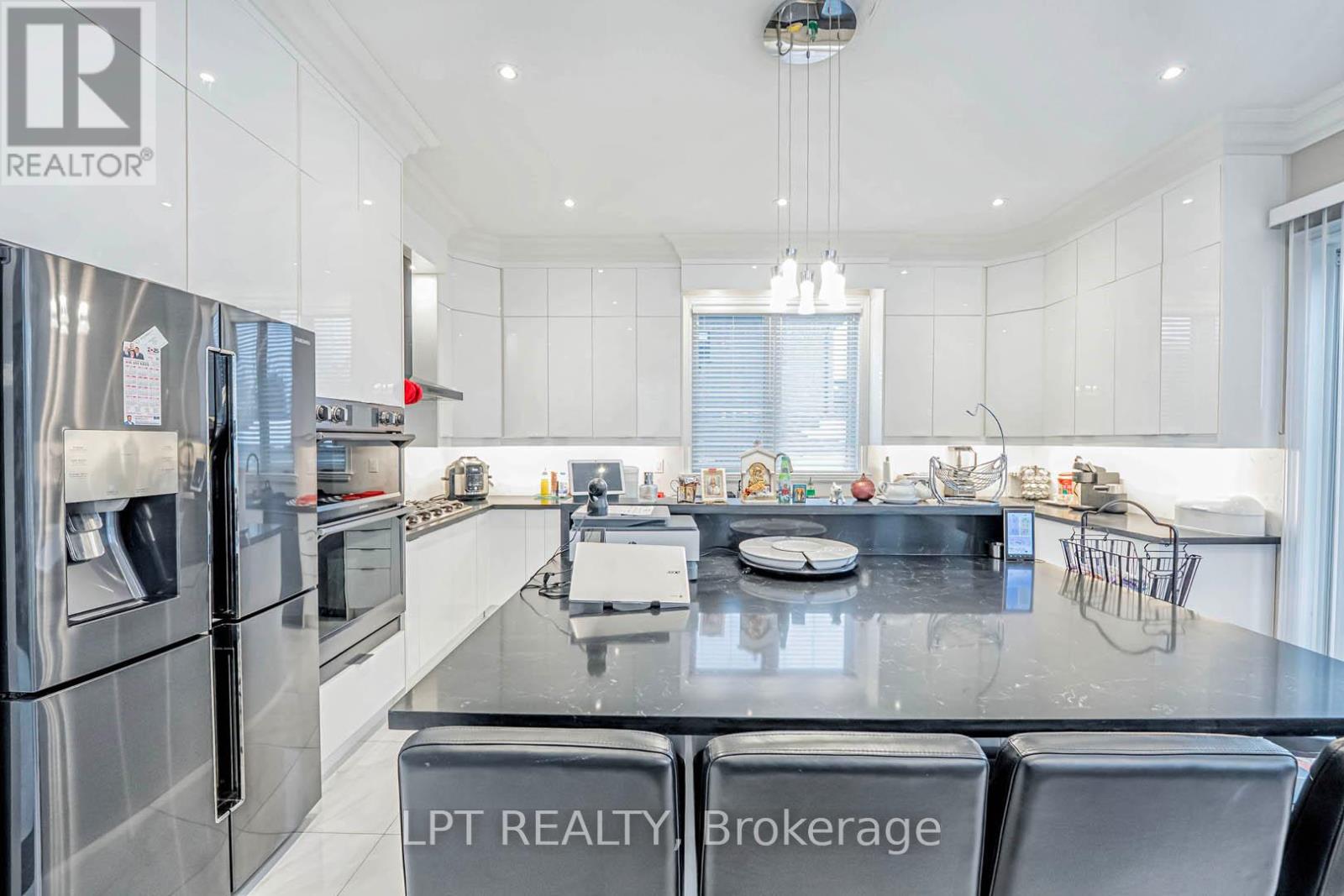 386 Kennedy Road, Toronto, Ontario  M1K 2A6 - Photo 12 - E12135060