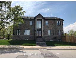 386 KENNEDY ROAD, Toronto, Ontario