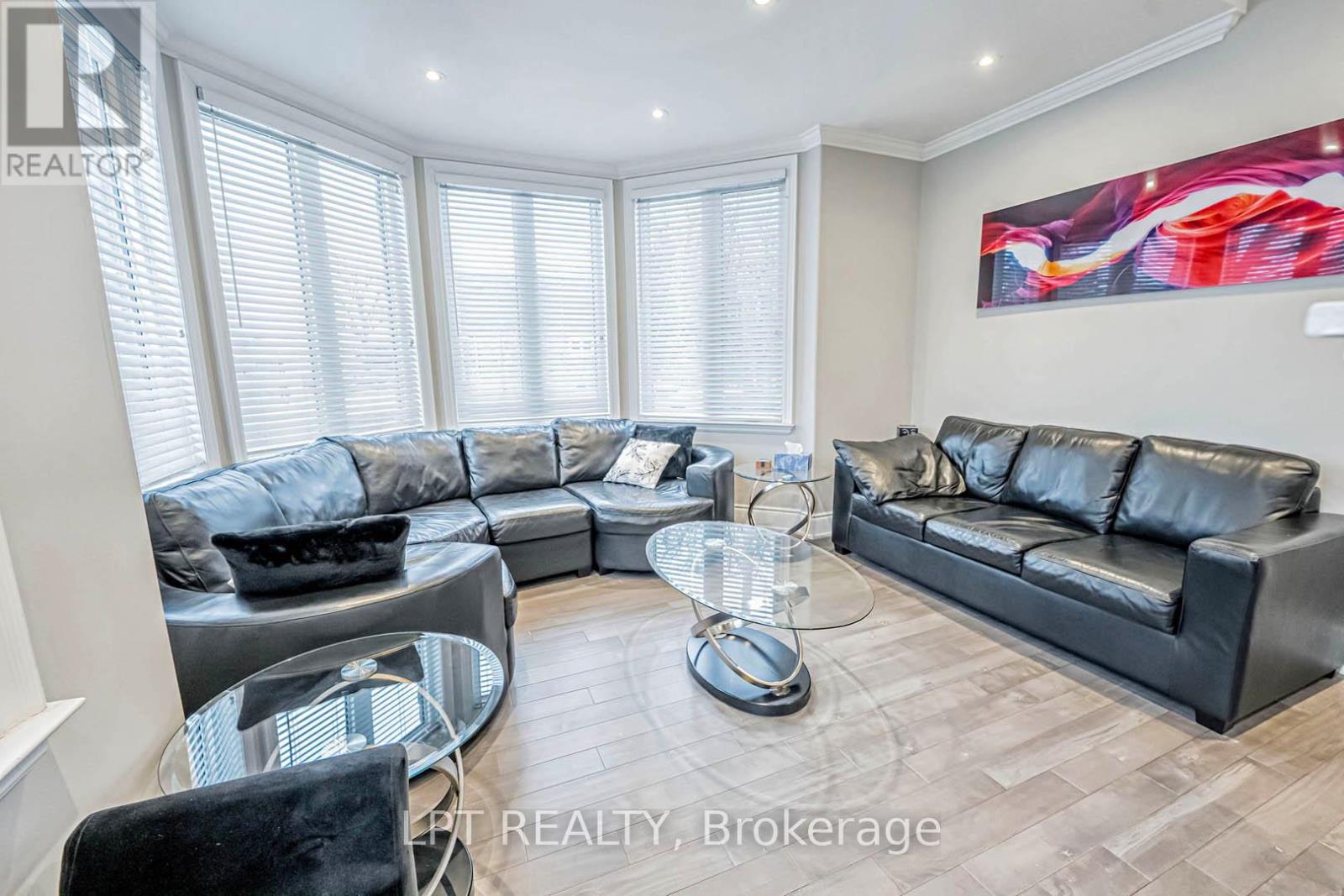 386 Kennedy Road, Toronto, Ontario  M1K 2A6 - Photo 9 - E12135060