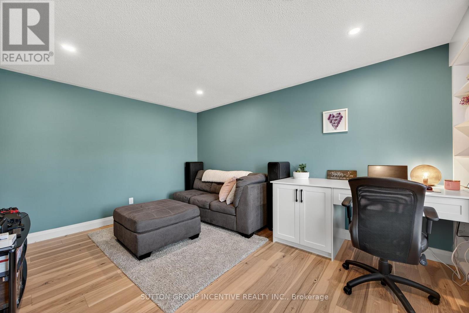 2731 Shering Crescent, Innisfil, Ontario  L9S 1G9 - Photo 23 - N12434326