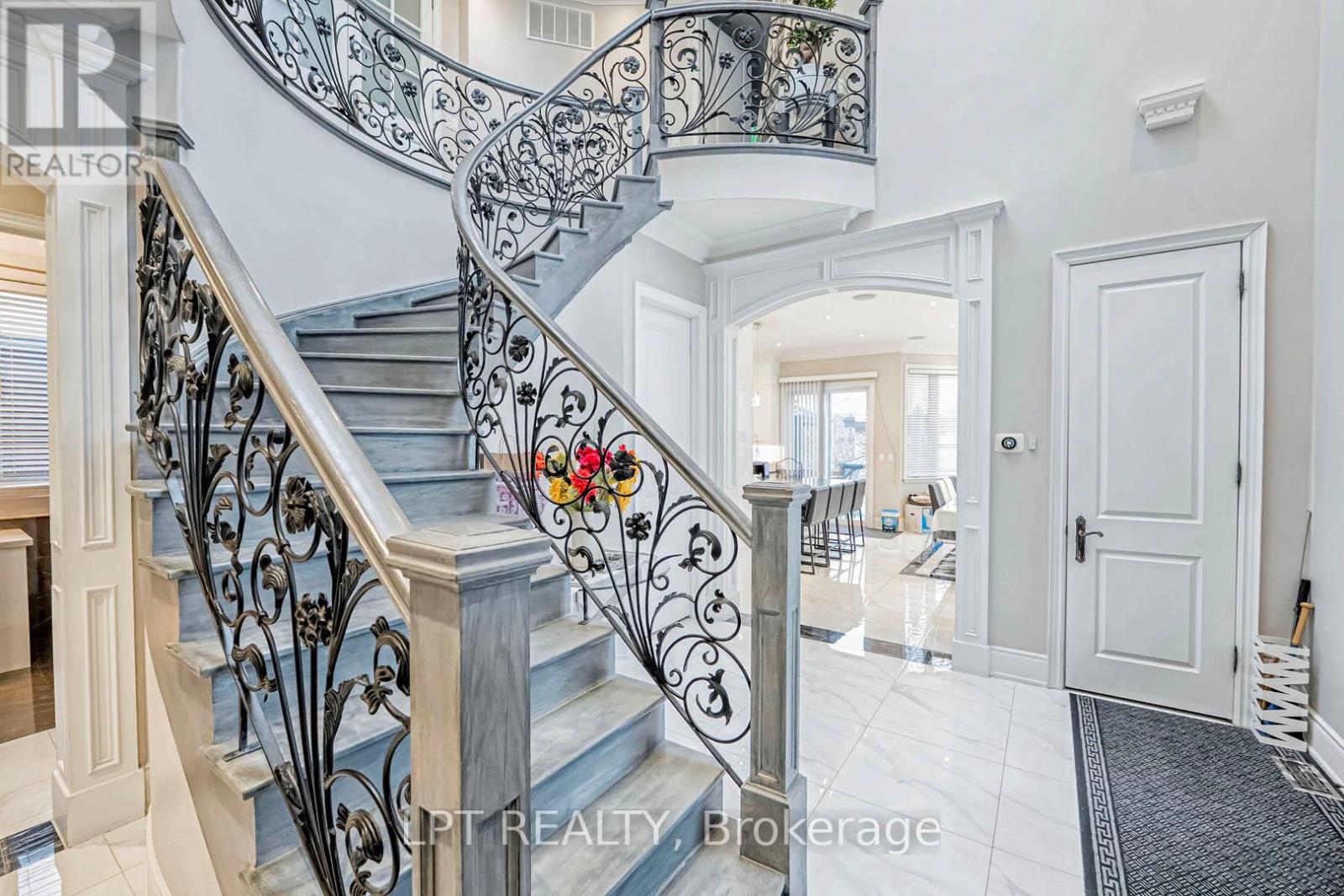 386 Kennedy Road, Toronto, Ontario  M1K 2A6 - Photo 6 - E12135060