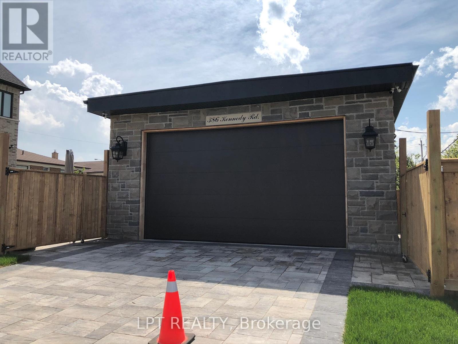 386 Kennedy Road, Toronto, Ontario  M1K 2A6 - Photo 4 - E12135060