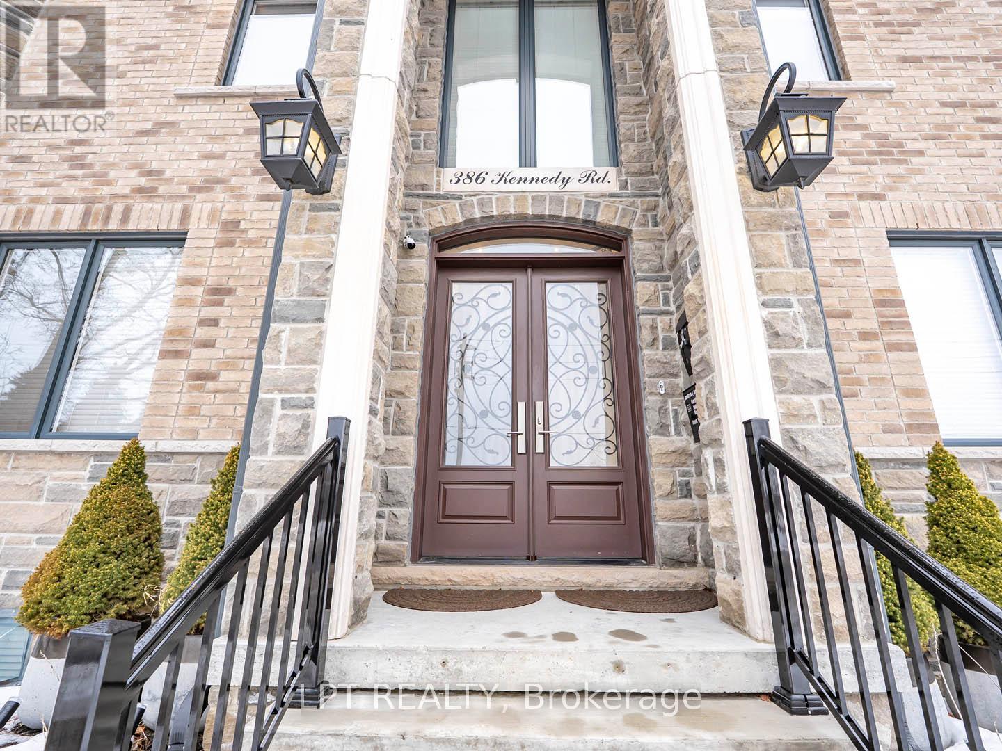 386 Kennedy Road, Toronto, Ontario  M1K 2A6 - Photo 5 - E12135060