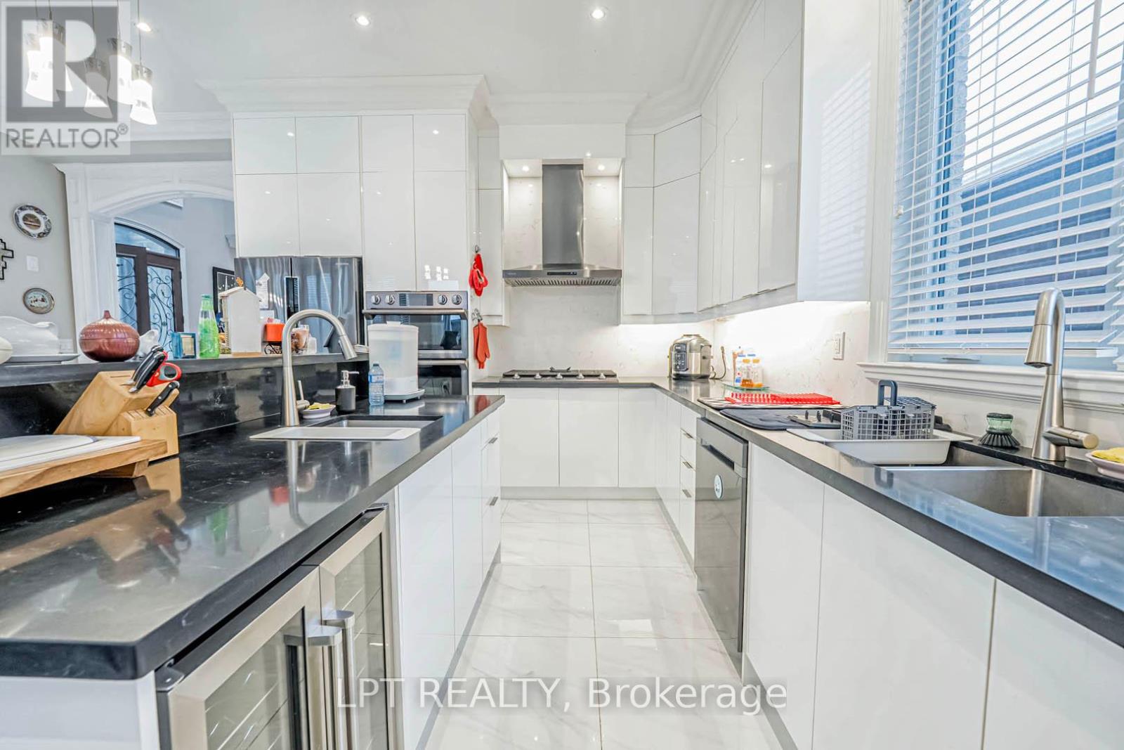 386 Kennedy Road, Toronto, Ontario  M1K 2A6 - Photo 15 - E12135060