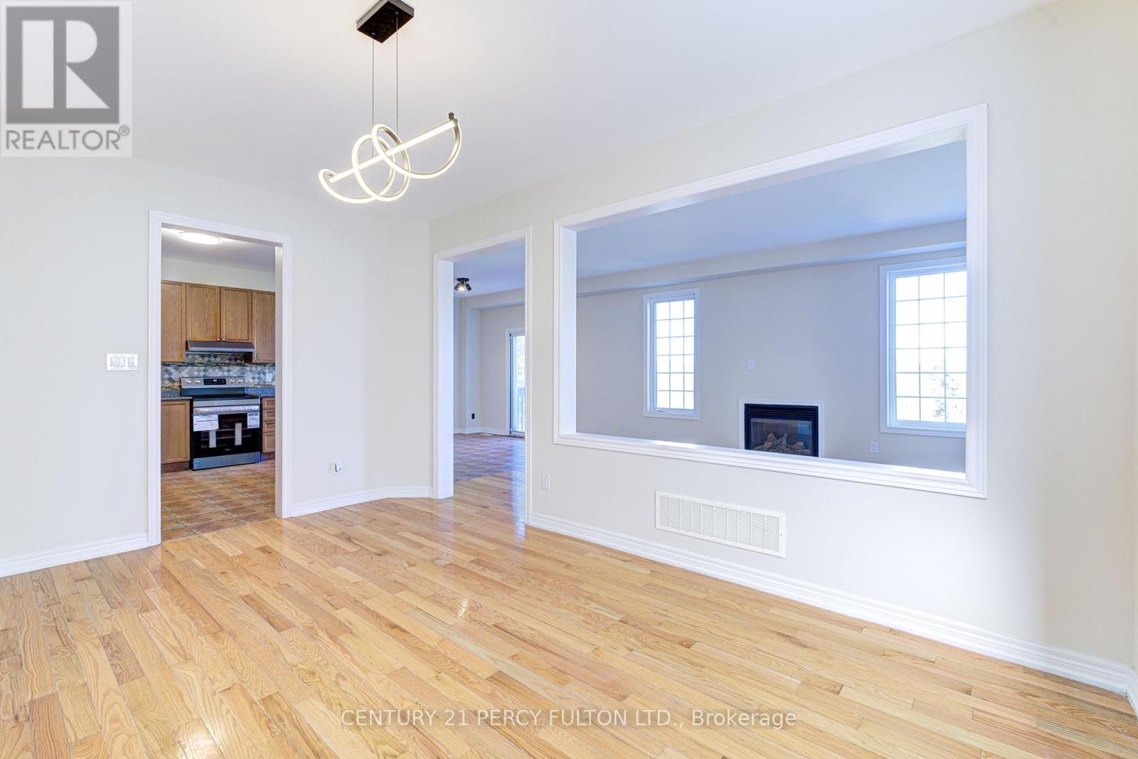 1078 Tupper Drive, Milton, Ontario  L9T 0A8 - Photo 11 - W12441140