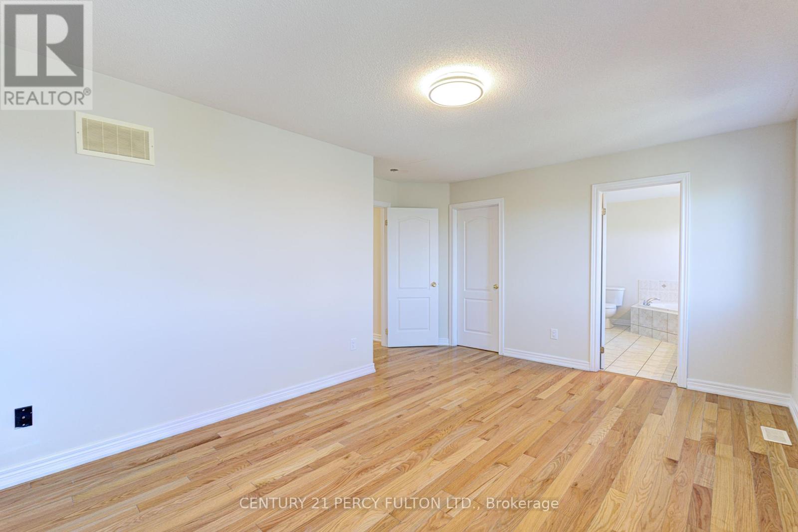 1078 Tupper Drive, Milton, Ontario  L9T 0A8 - Photo 42 - W12441140