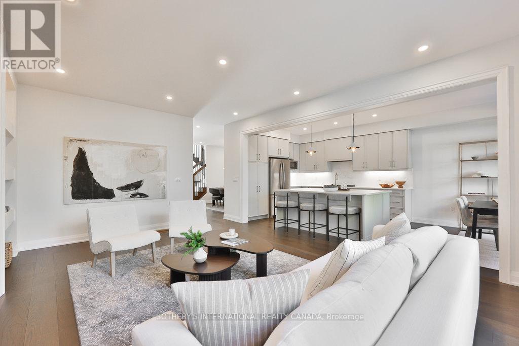 520 Markay Common, Burlington, Ontario  L7S 0A6 - Photo 13 - W12441142
