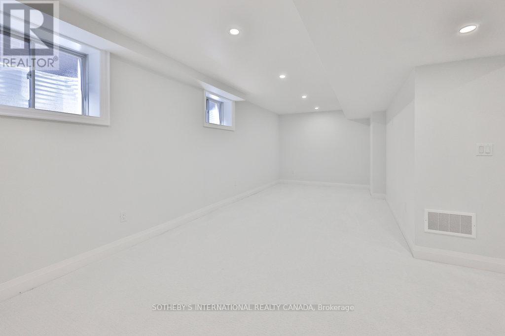 520 Markay Common, Burlington, Ontario  L7S 0A6 - Photo 41 - W12441142