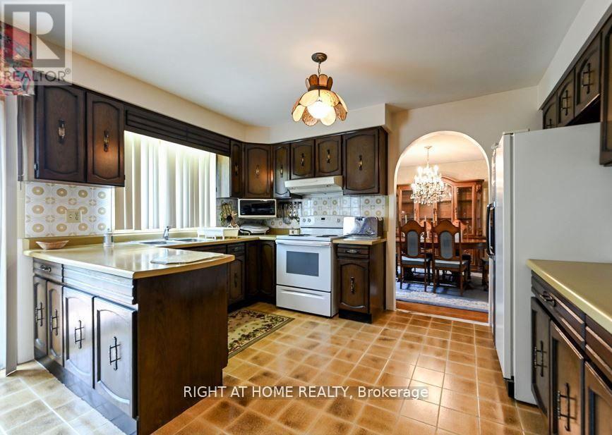 6800 Second Line W, Mississauga, Ontario  L5W 1M9 - Photo 11 - W12441159