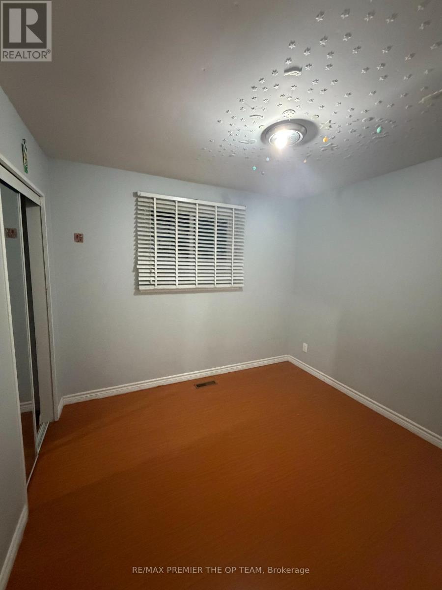 7260 Collett Road, Mississauga, Ontario  L4T 2H7 - Photo 12 - W12441166
