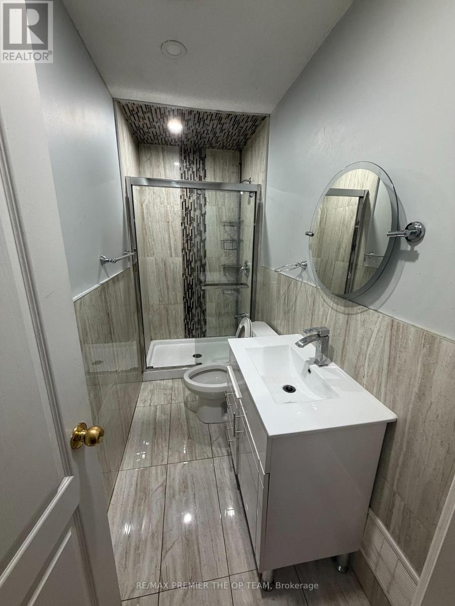 7260 Collett Road, Mississauga, Ontario  L4T 2H7 - Photo 8 - W12441166