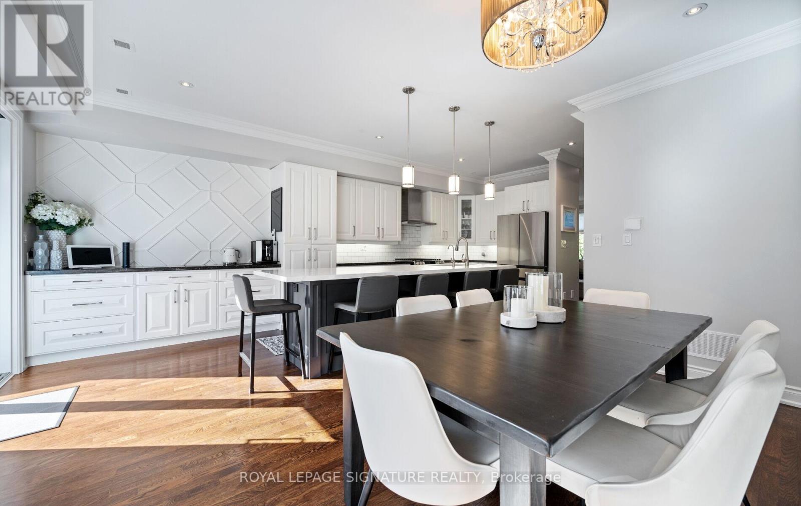 30 Legion Road, Toronto (Mimico), Ontario  M8V 4C5 - Photo 14 - W12441167
